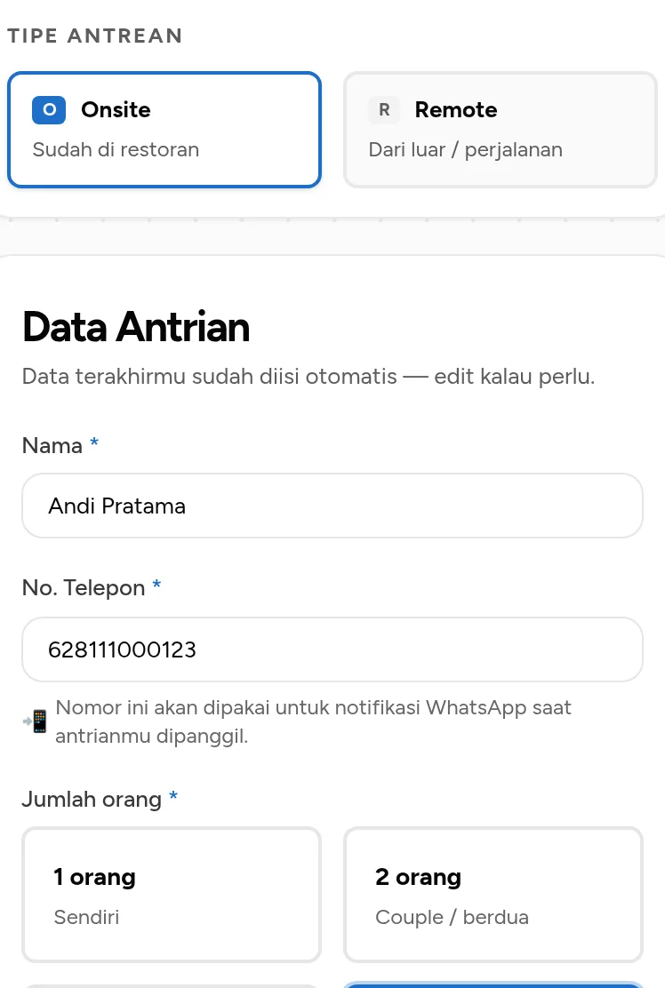 Halaman ambil antrian di HP pelanggan: kolom nama, nomor HP, dan jumlah orang.